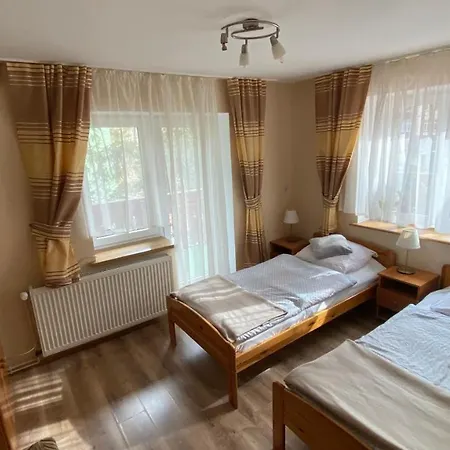 ベッド・アンド・ブレックファスト Merkury Świeradów-Zdrój