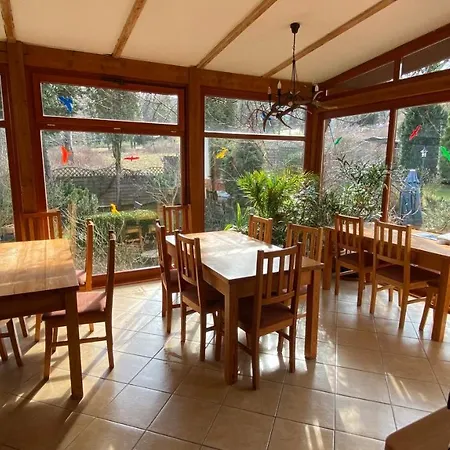 ベッド・アンド・ブレックファスト Merkury 3*