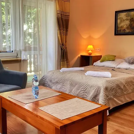 ベッド・アンド・ブレックファスト Merkury 3*